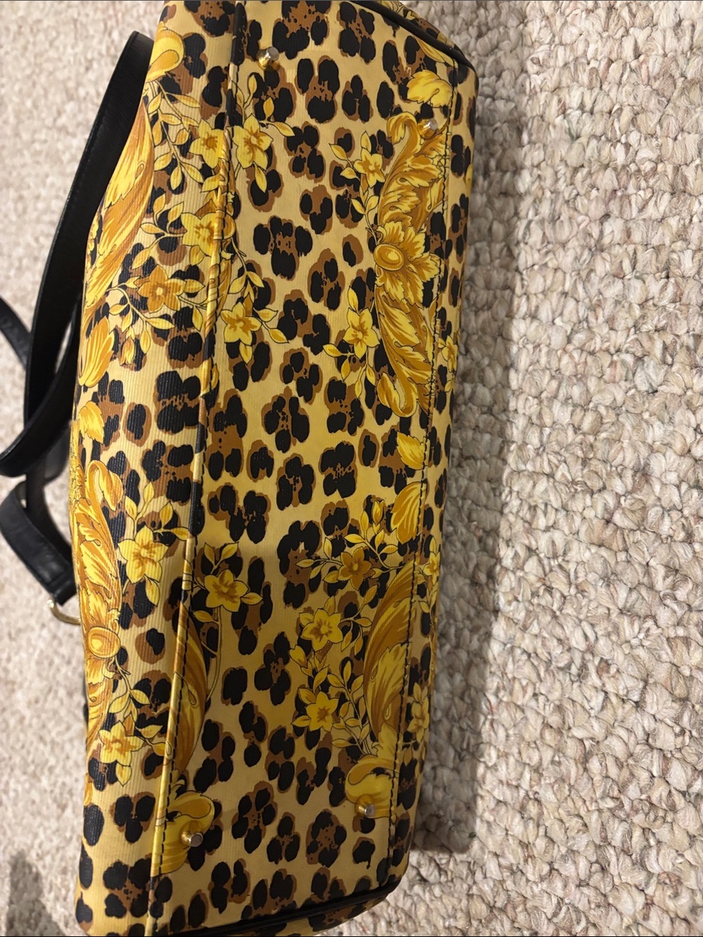 Women's Black and Gold  Gianni Versace Tote Bag - Picture 3 of 8